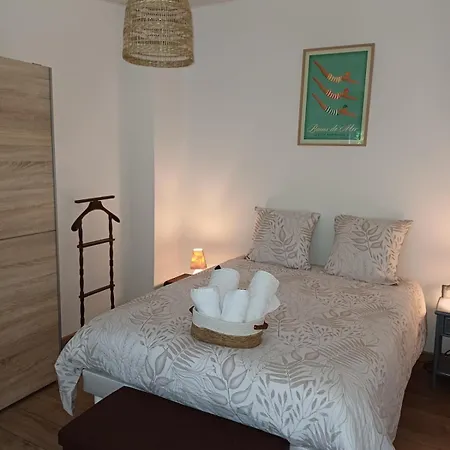 Holiday home L'epicerie Maison Annees 30 Caen